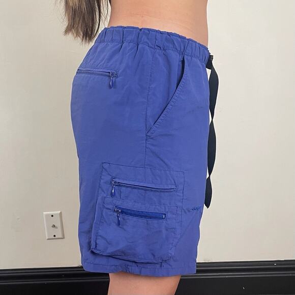 Vintage Columbia Outdoor Cargo Shorts - Picture 6 of 10